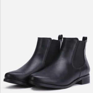 Black Chelsea ankle boots faux leather
